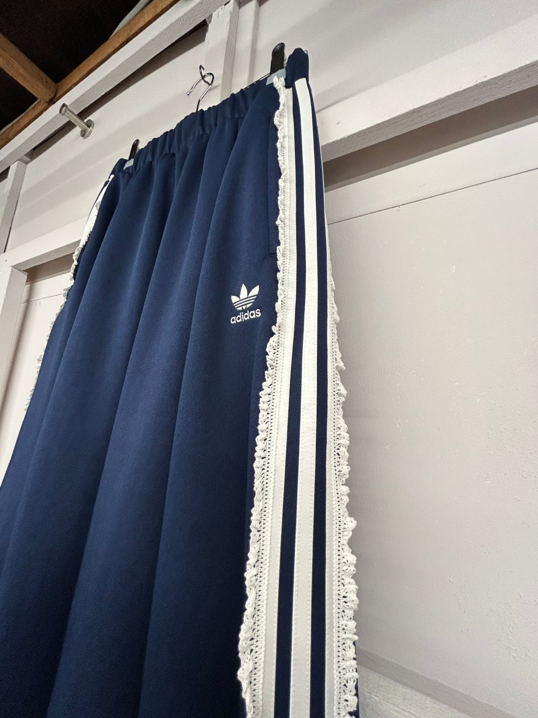 【USED】REMAKE adidas ジャージ フレア ロングスカート　フレアスカート　脇レース　ネイビー　サイズXS