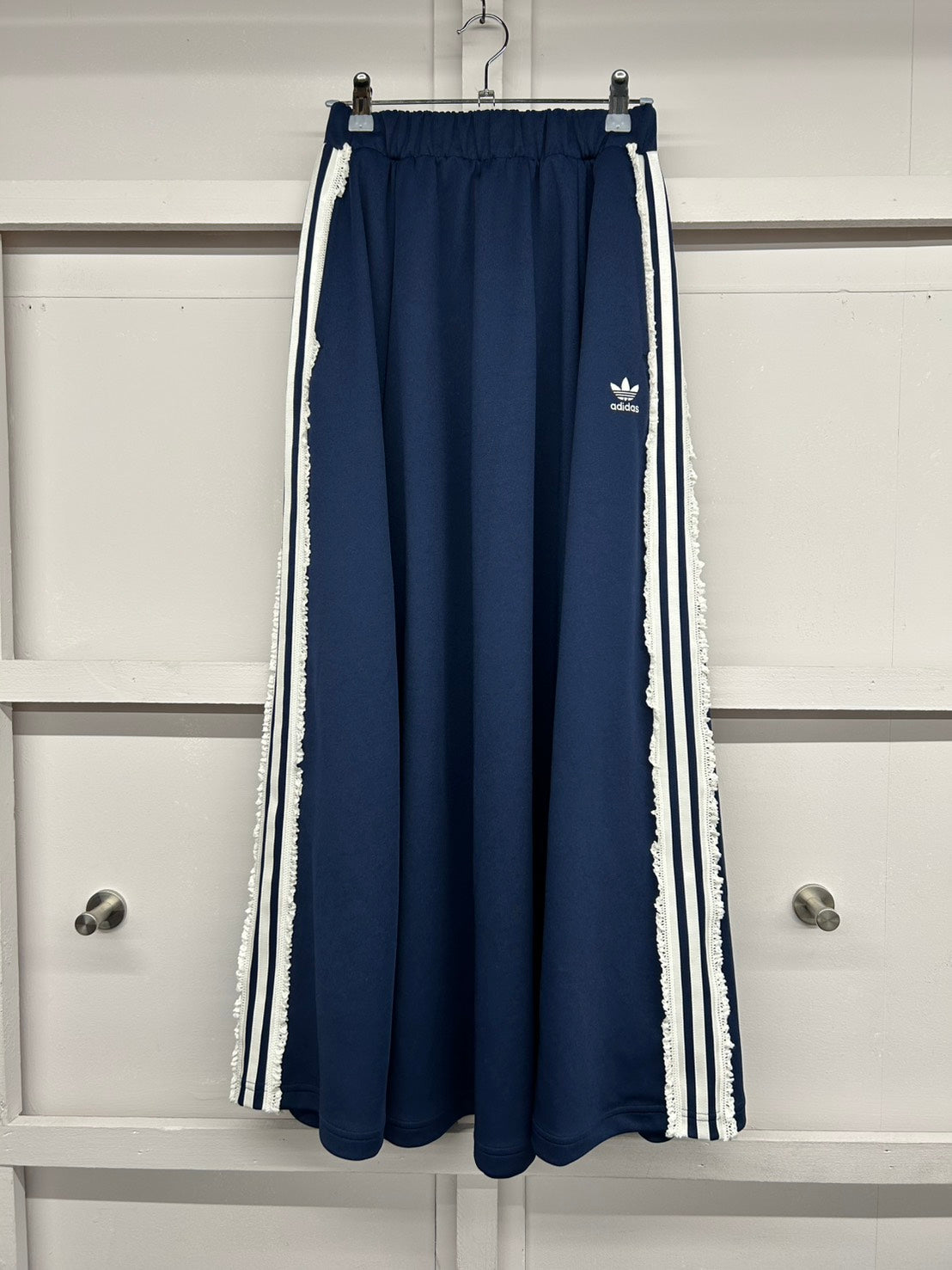 【USED】REMAKE adidas ジャージ フレア ロングスカート　フレアスカート　脇レース　ネイビー　サイズXS