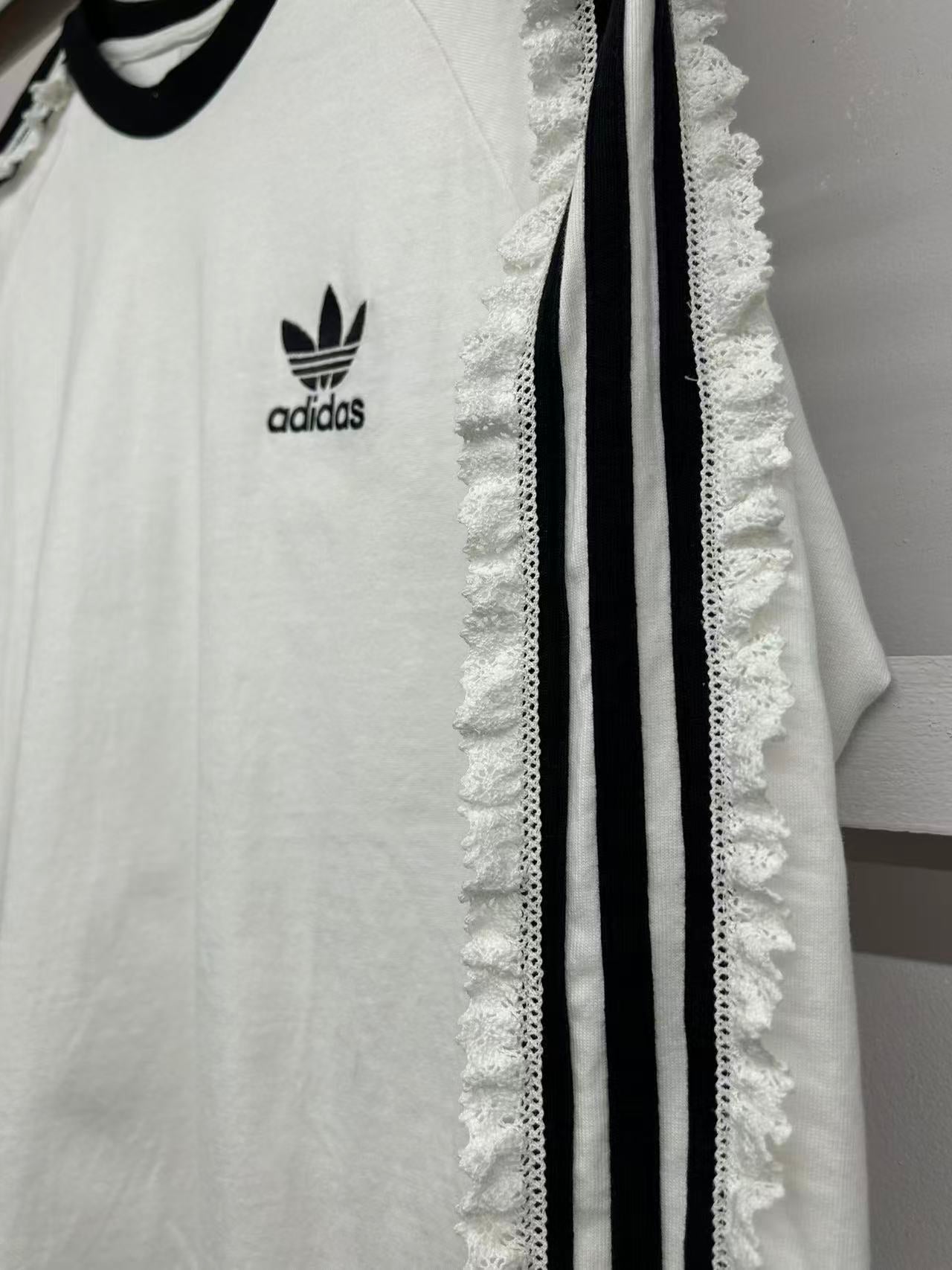 【USED】REMAKE adidas ラグラン ロングスリーブ Tシャツ　ロンT　袖レース　ホワイト　サイズM